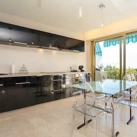 - Lanterne Bleue Apartment Nice