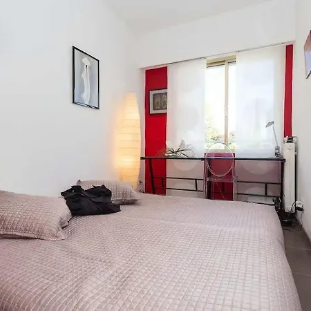 - Lanterne Bleue Apartment *